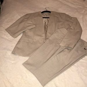 NY & Co Tan Two Piece Suit incl. Jacket & Pants